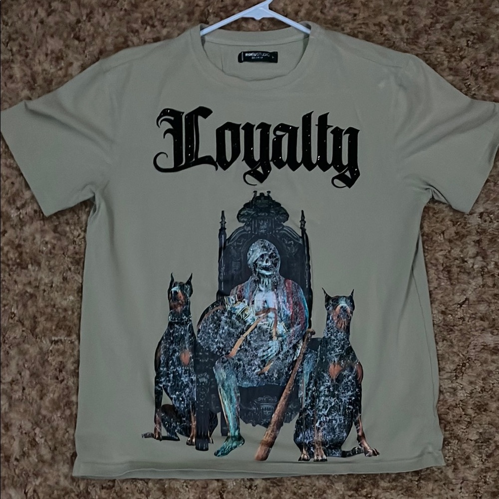 Army Green Short Sleeve Tee with Gothic Throne Design